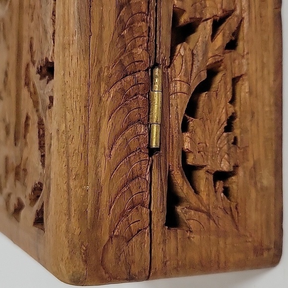 Vintage Mid-Century Carved Wooden Hinged Tissue Box Holder - Picture 12 of 13